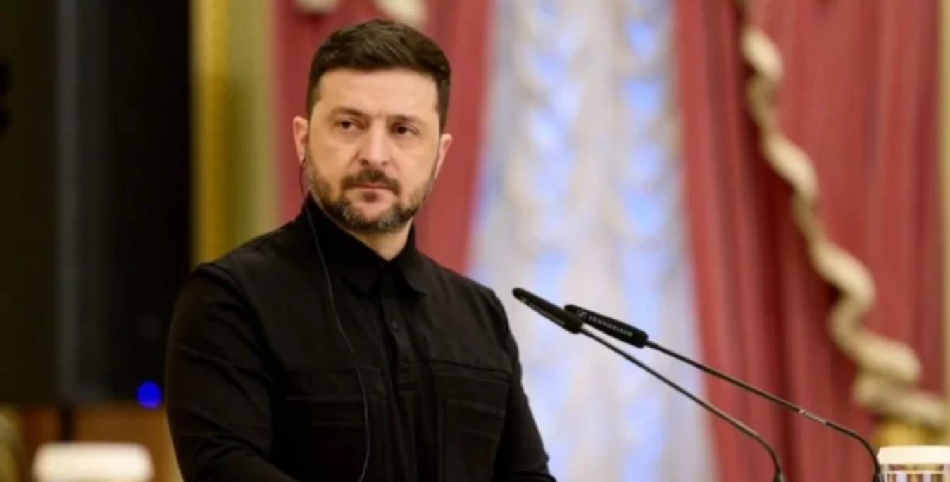 "Не рекомендуємо бути в Москві": Зеленський зробив попередження перед 9 травня